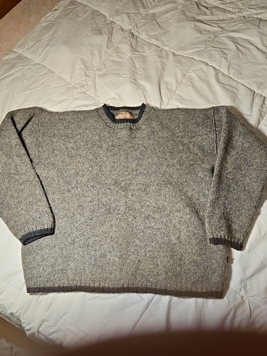 Woolrich Other - Woolrich Men's Crewneck Sweater in Heather Gray